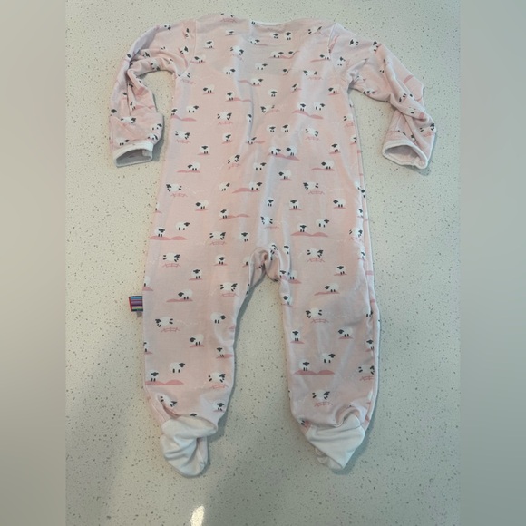 Magnetic me pink sheep footie pajama - Picture 7 of 9